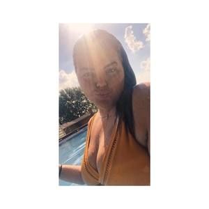 Meet your Posher, Leeanne